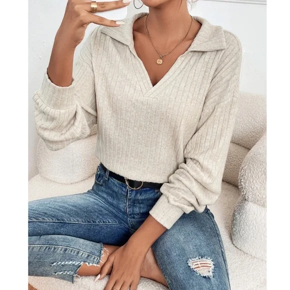 Cream Ribbed Collared V-Neck Sweater (size large) - Picture 2 of 6